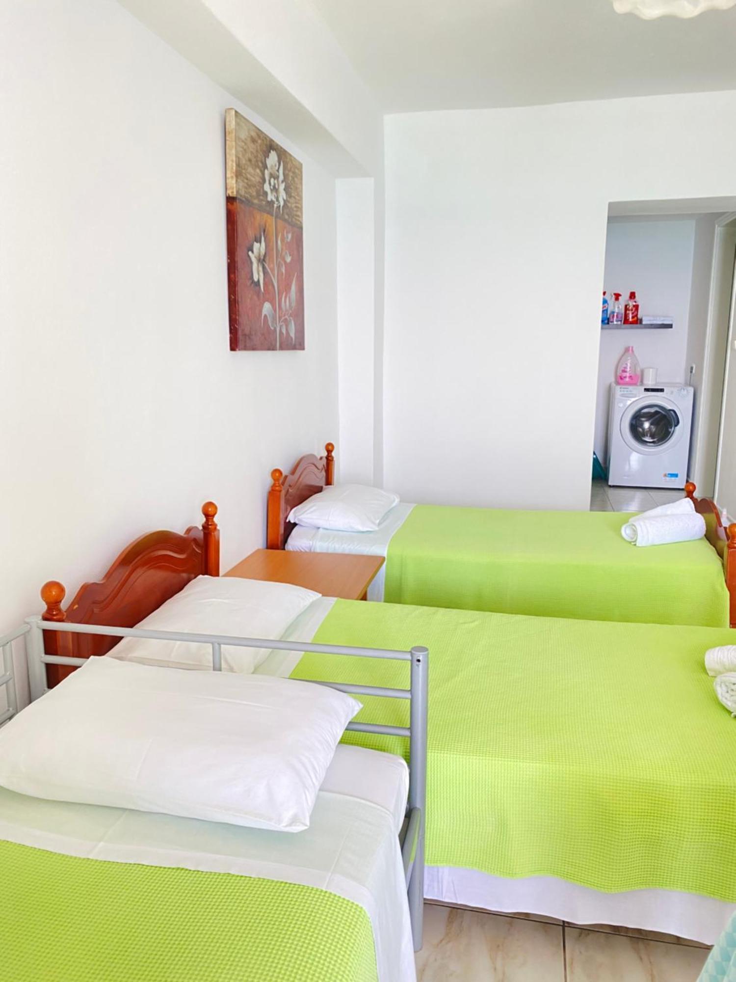 Veronika'S Apartment Himarë Dış mekan fotoğraf